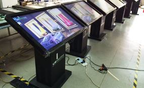 客戶觸摸導視一體機出貨